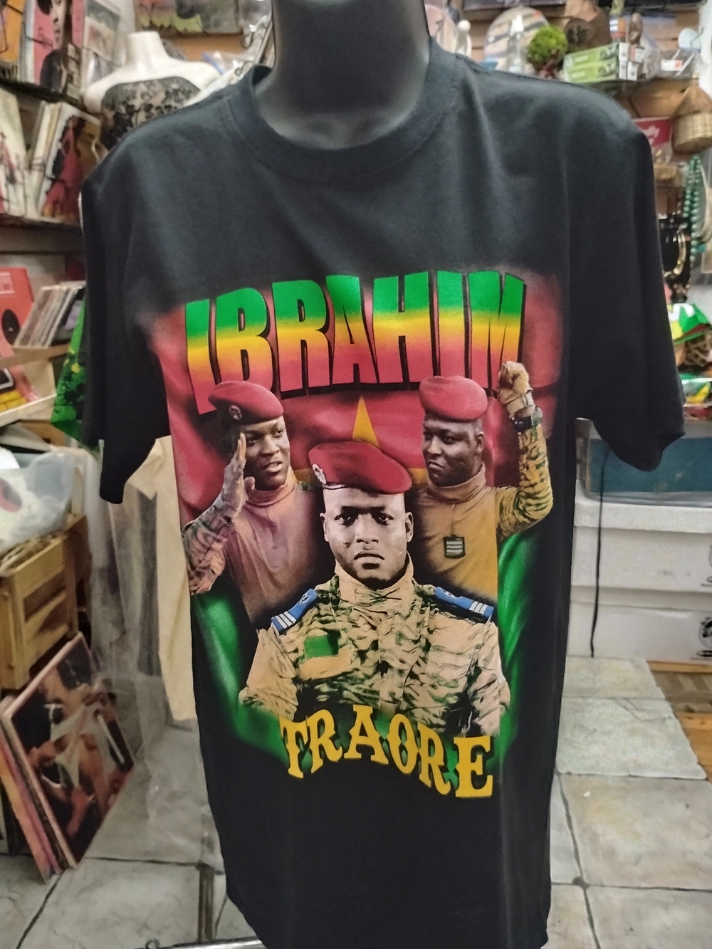 Black Graphic Crewneck T‑Shirt with Green 💚 Black & Red Print